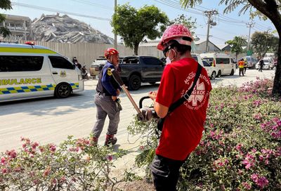 01-2025-03-28t081222z-1501329883-rc28mdah0hl0-rtrmadp-3-thailand-quake-jpg.jpg