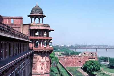 IN124-Agra-1988-Dimage16bit-scan2023_edit.jpg