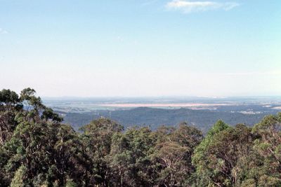 AUS012-Sugarloaf-1988-Dimage16bit-scan2023_edit.jpg