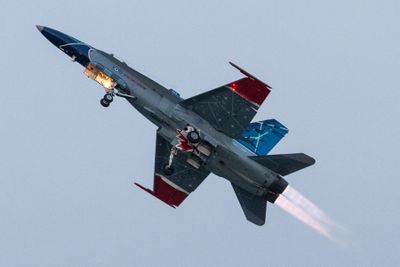 London Airshow D240902 04359 www.jpg