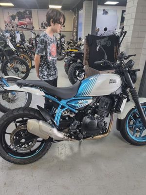 Royal Enfield Guerilla 450