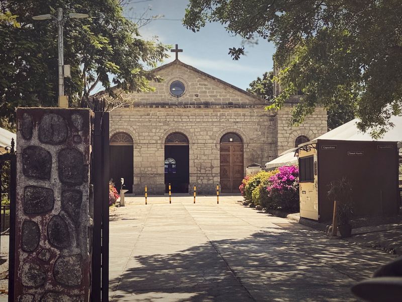 Iglesia Catolica de Santa Ana.
