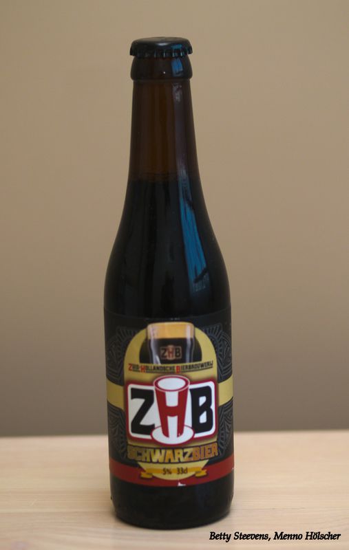 Schwarzbier (zwart bier, Zuid Hollandse Bierbrouwerij) - Schwarzbier (black beer)