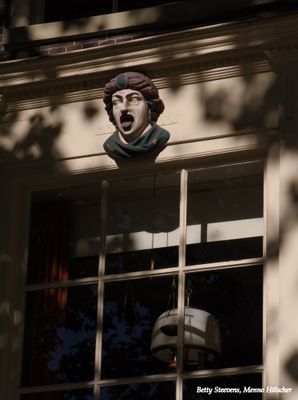 Deventer: De Brink, nu een café, eens een drogisterij