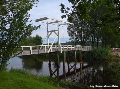 Regge: brug over de Regge in het Giethemer Kerkepad