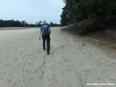 Zandverstuiving: Wandelroute over het zand