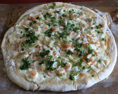 Pizza uax fruits de mer et herbes fraiches - httpswww.ricardocuisine.com