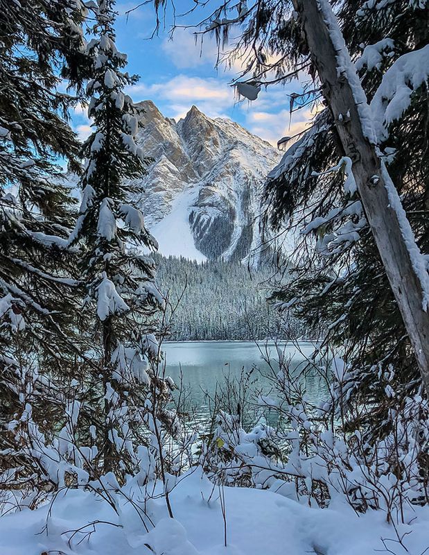 Suzane Whitney 001 Emerald Lake