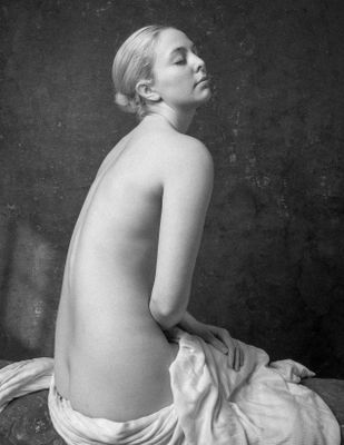 Monochrome (NSFW)