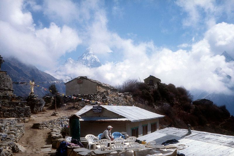 After some acclimatisation days at Namche, we hike towards Gokyo, stopping at Mong for tea and toast