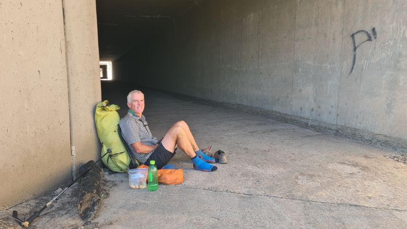 Crossing under Highway 87 at Sunflower between Pheonix and Payson. A good excuse for a shady rest