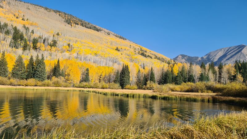 La Sals, Warner Lake