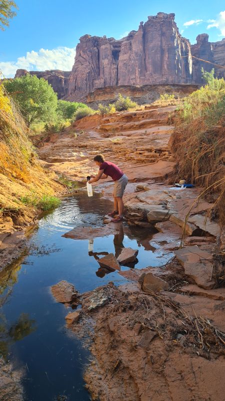 Day 4 Horshoe Canyon hike to water