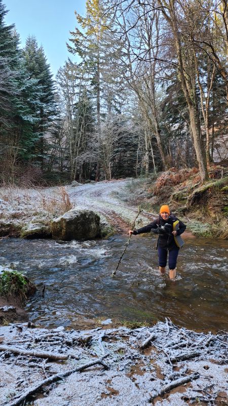 Jan 25 Black Isle Fortrose Avoch Rosehaugh estate snowy river crossing Martina 