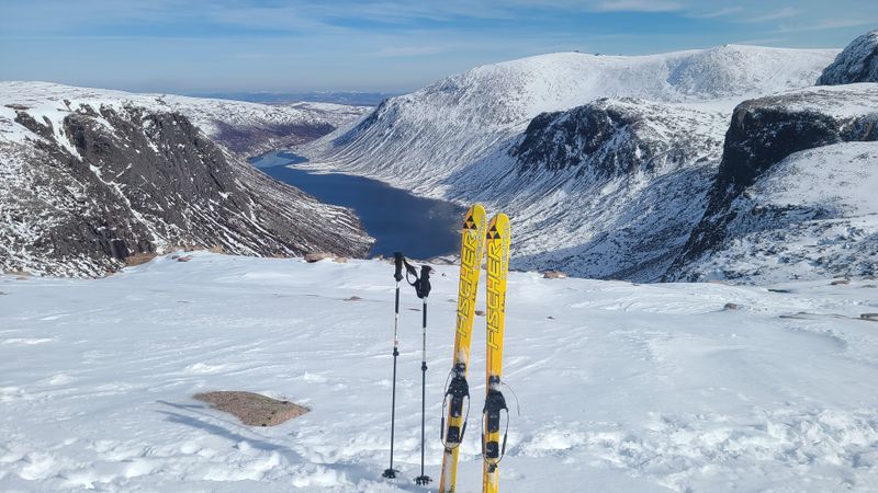Mar 25 Cairngorms ski tour