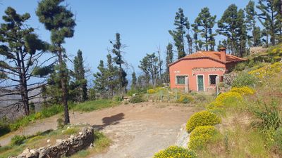 Mar 23 Gran Canaria Near Degollada la Laja