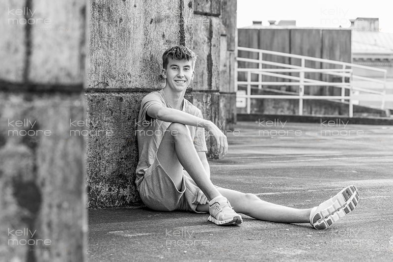 E57A7100bw.jpg