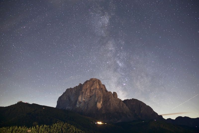 Milky Way Core setting over Sassolungo