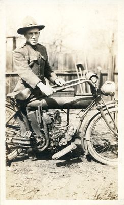 WW1 soldiers Indian motorcycle.jpg