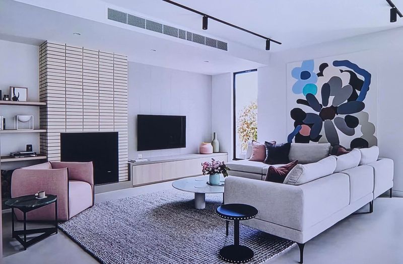 L sofa and 1 chair2.jpg