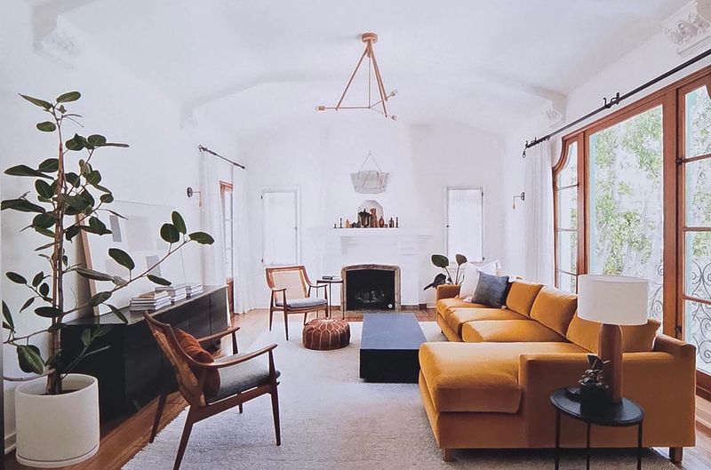 L sofa and 2 chairs.jpg