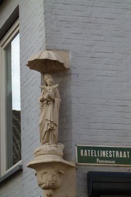 OLV van het Heilig hart - Katelijnestraat hoek Wijngaardstraat.JPG