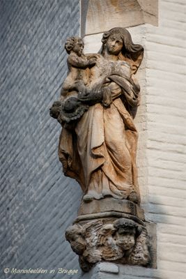 eekhoutstraat-37---hoek-willemstraat---staande-maria-2_32838120322_o.jpg