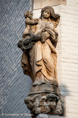 eekhoutstraat-37---hoek-willemstraat---staande-maria-3_32611420210_o.jpg