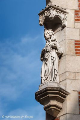 korte-riddersstraat-hoek-engelse-straat---staande-maria-met-kind---koningin-5_33242981050_o.jpg
