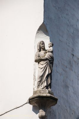 nieuwstraat-11-x-dijver---staande-maria-met-kind-4_33812600012_o.jpg