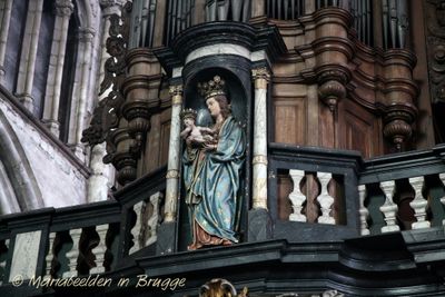 onze-lieve-vrouwekerk-2b_32838092302_o.jpg