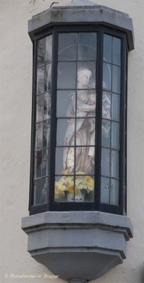 potterierei-67----staande-maria-met-kind-2_33155698643_o.jpg