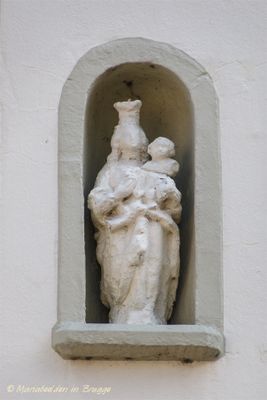 sterstraat-28---staande-maria-met-kind---koningin-1_34607868201_o.jpg