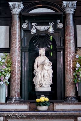 Madonna met Kind - Michelangelo B-5795.jpg