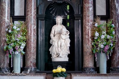 Madonna met Kind - Michelangelo B-5796.jpg