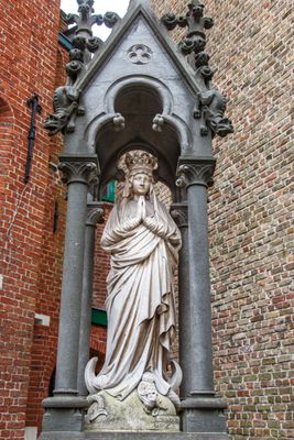 Moerstraat 3 - St-Jacobsplein - OLV Onbevlekt Ontvangen-1.jpg