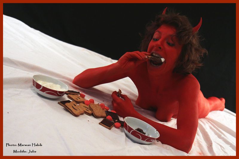 Julie - Gluttony / Gourmandise