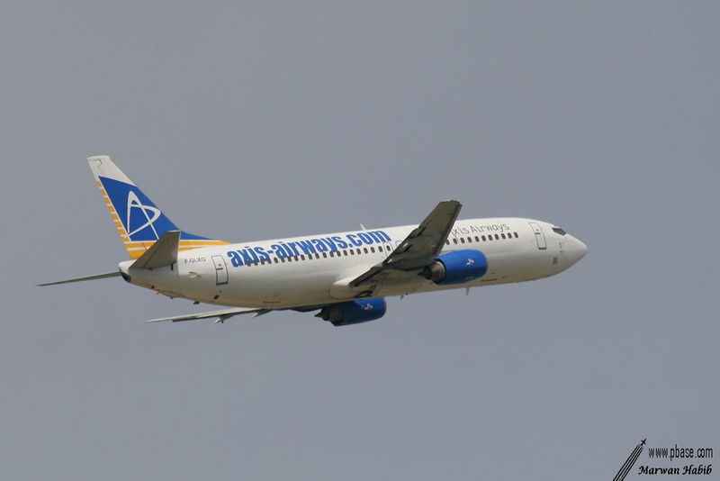 Boeing 737-400 Axis Airways