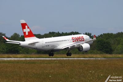Airbus A220