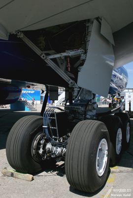 Le Bourget 2005 - Boeing 777-200LR