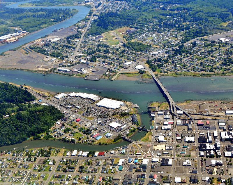Wishkah River, E Wishkah St Bridge, E Heron St Bridge, Chehalis River Bridge, Chehalis River, Aberdeen, South Aberdeen, Cosmpoli