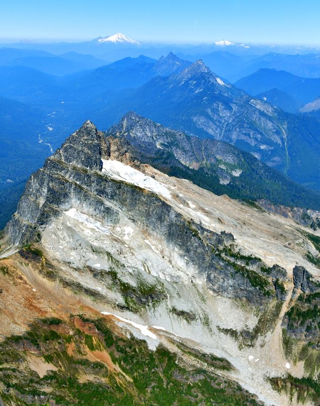 Sloan Peak, Bedal Peak, Spring Mountain, Penders Canyon, Pugh Mountain, White Chuck Mtn, Prairie Mtn, Twin Peaks, Mount Baker 