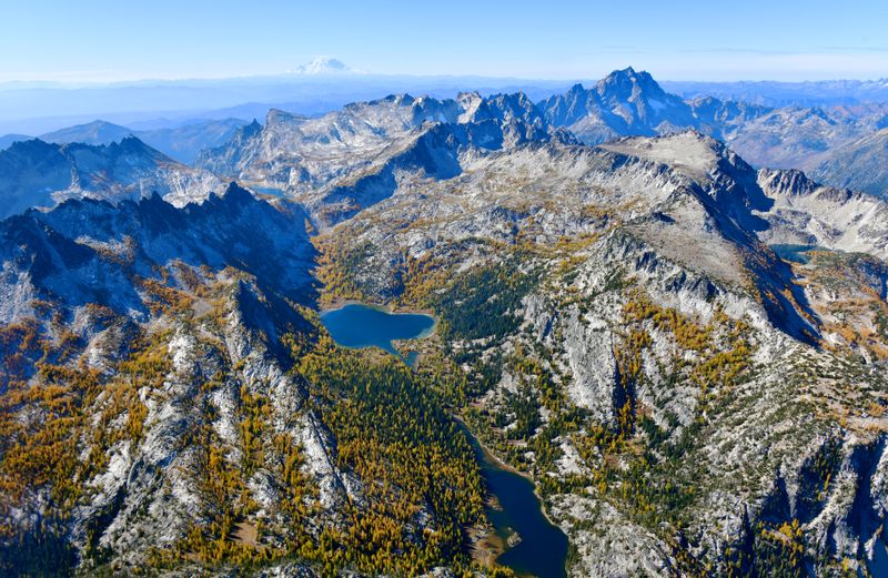 The Enchantments,  Alpine Lakes Wilderness, Shield Lake, Rat Creek, Earle Lake,The Temple, Prusik Pass, Perfection Lake, 