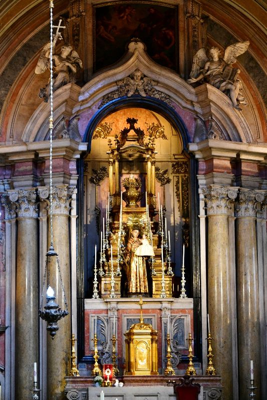 Church of Saint Anthony of Lisbon Altar,  Lisbon, Portugal 376 