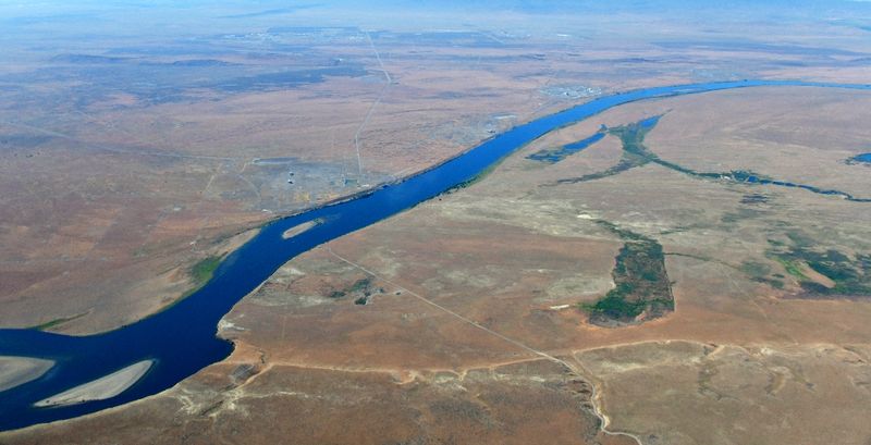 Hanford Nuclear Reservation, Hanford Reach, Saddle Mt Natl Wildlife Refuge, Wooded Island, Columbia River, Wahluke, Washington  