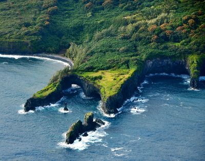 Moku Mana Islet Seabird Sanctuary, Pauwalu Point Wildlife Sanctuary, Natural Arch, Manahoa Rock, Maui, Hawaii 131 