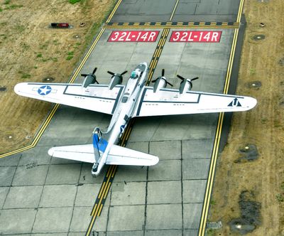 Sentimental Journey Boeing 17G Flying Fortress at Boeing Field, Seattle, Washington 086  