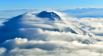 Strong Wind around Mount Rainier National Park, Cascade Mountains, Washington 020 