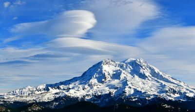 Standing Lenticular Formation by Mount Rainier, Cascade Mountains, Washington 330  
