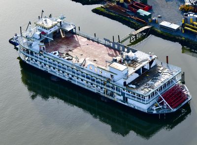 The Emerald Queen, the Puyallup Tribe of Indians riverboat casino, Duwamish River, South Park, Seattle, Washington 436